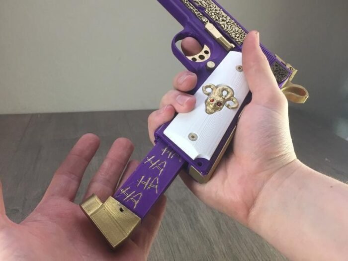 3D STL file-Joker Gun Replica | Joker Cosplay | Suicide Squad Weapon |ready for 3D-printing DIY | Movie Accurate Prop | M1911 Colt 45 Pistol - Image 1